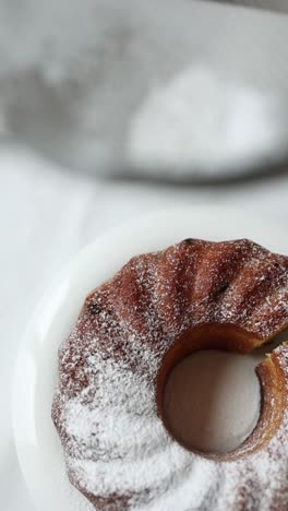 delicious bundt cake