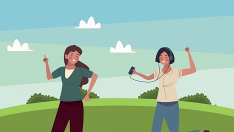 dos mujeres disfrutando de la música al aire libre