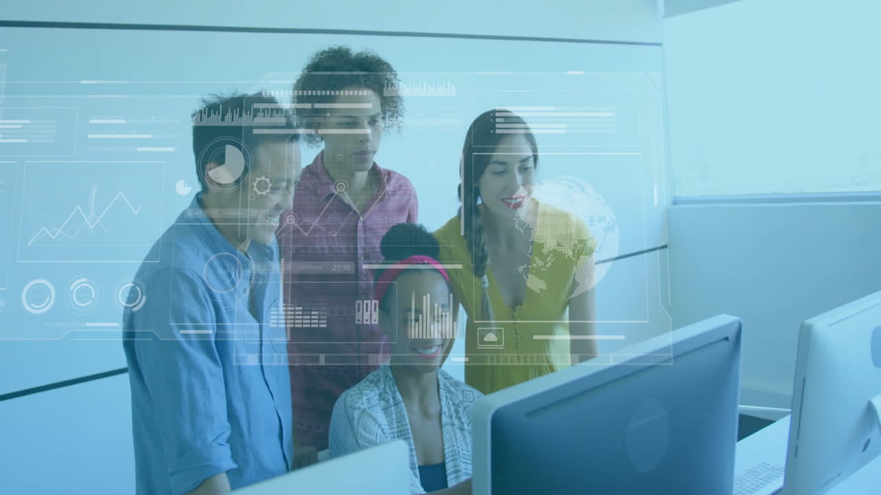 animación del procesamiento de datos financieros sobre diversas personas de negocios en la oficina