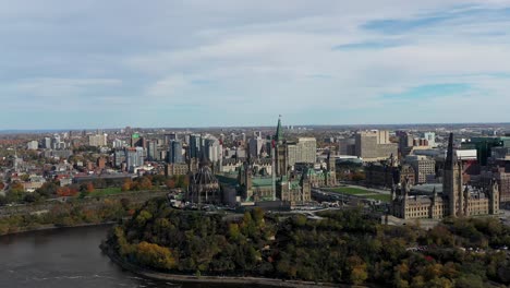 ottawa parliament hill in the fall