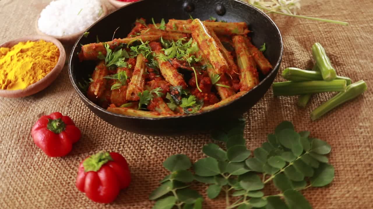 baquetas giratorias sin piel - moringa oleifera curry