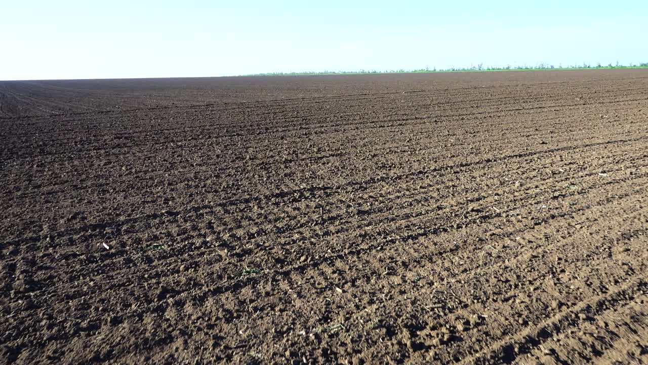 El campo agrícola, fotografía de la tierra arada