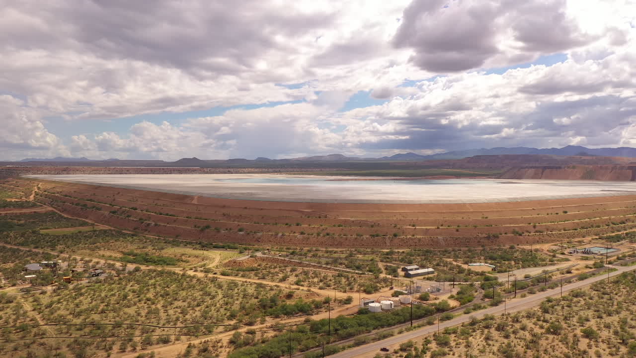 relaves mineros cerca de green valley en el sur de arizona, vista aérea de drones