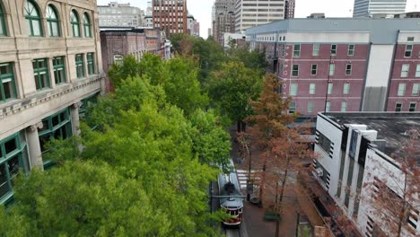 Memphis-Tennessee-Trolley-Auf-Der-Straße