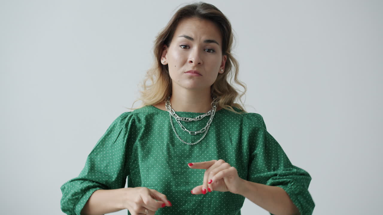 Woman experiencing wrist pain