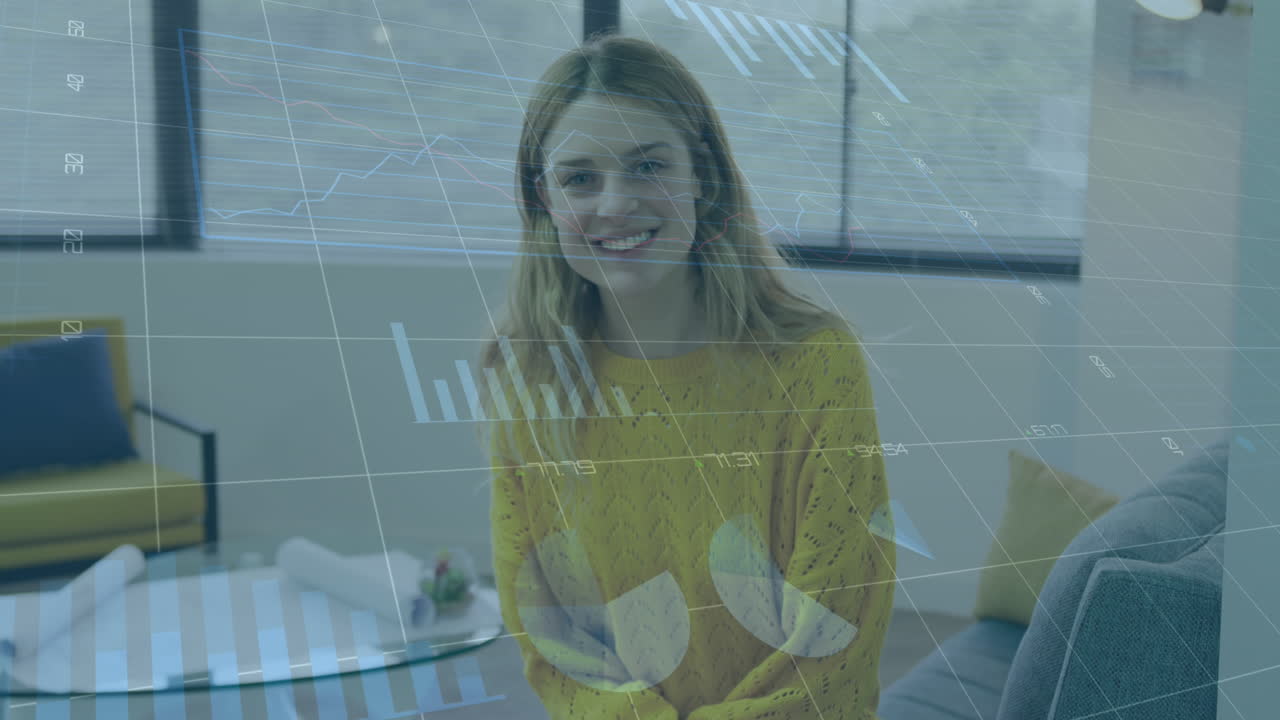 animación de procesamiento de datos estadísticos sobre el retrato de una mujer caucásica sonriendo en la oficina