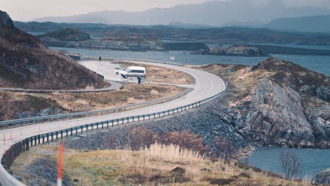 Estacionamiento-De-Lyngholmen-En-La-Carretera-Del-Atlántico