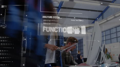 animación del procesamiento de datos financieros sobre diversas personas de negocios en la oficina