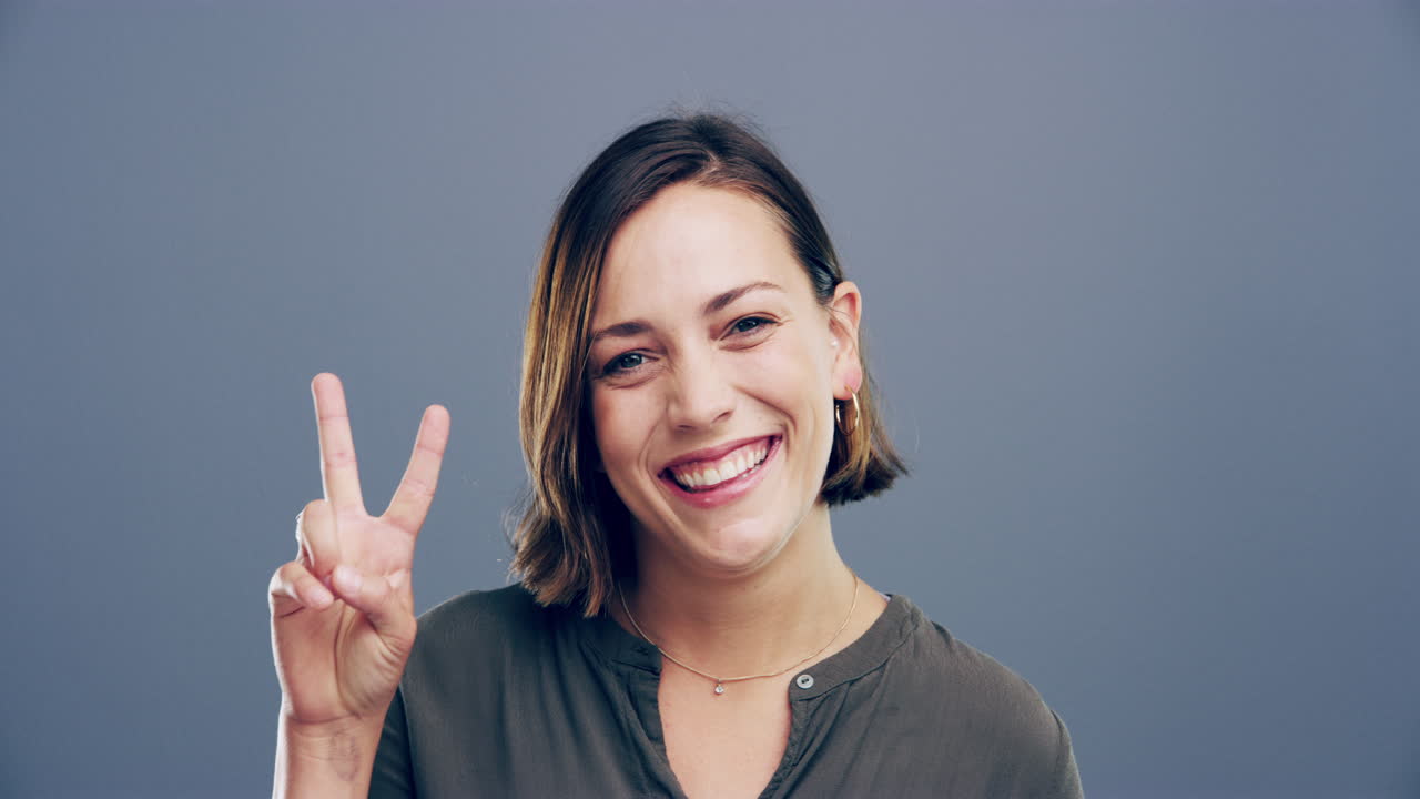 과거를 잊고 평화롭게 살세요.