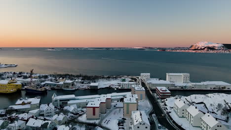 Bridge-Across-Steinvagsundet-With-Seascape-At-Sunset-In-Alesund,-Norway