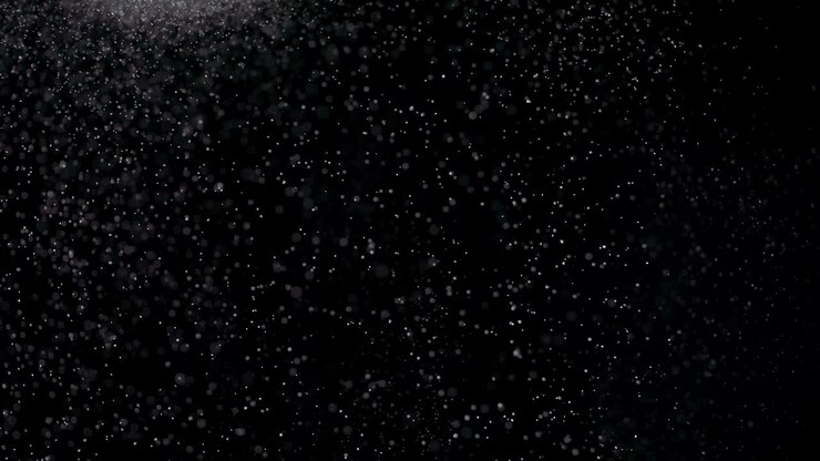 Polvere isolata su sfondo nero