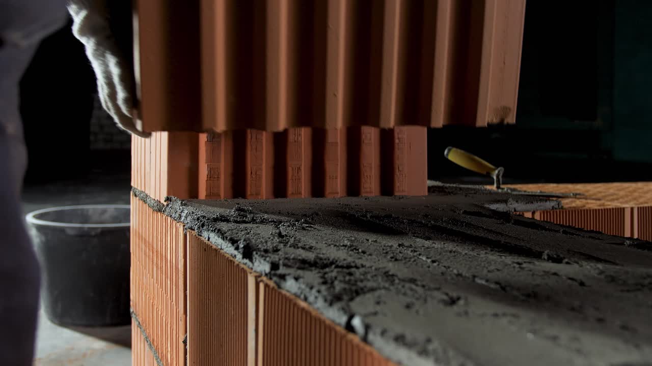 진행 중인 벽돌