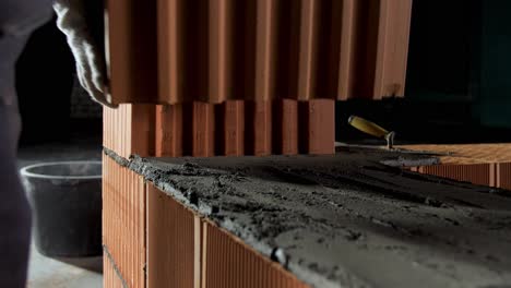 construcción de ladrillos en curso