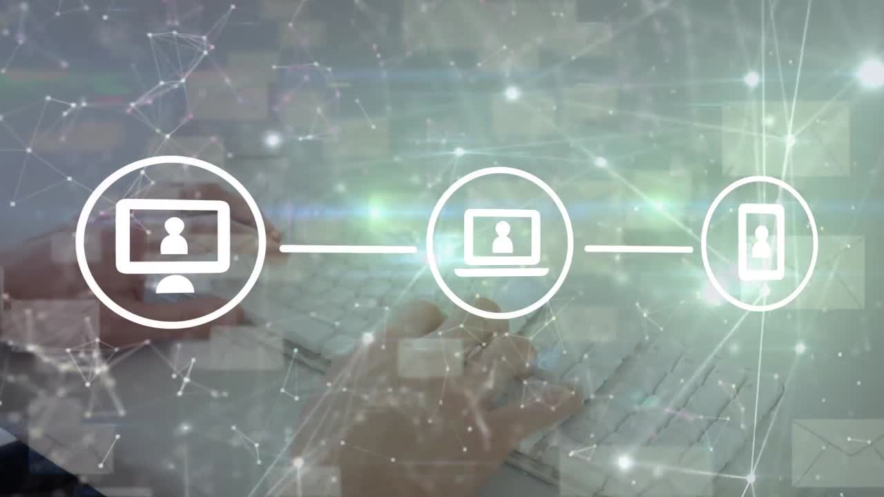 animación de la red de conexiones con iconos y iconos de sobres sobre las manos escribiendo en el teclado