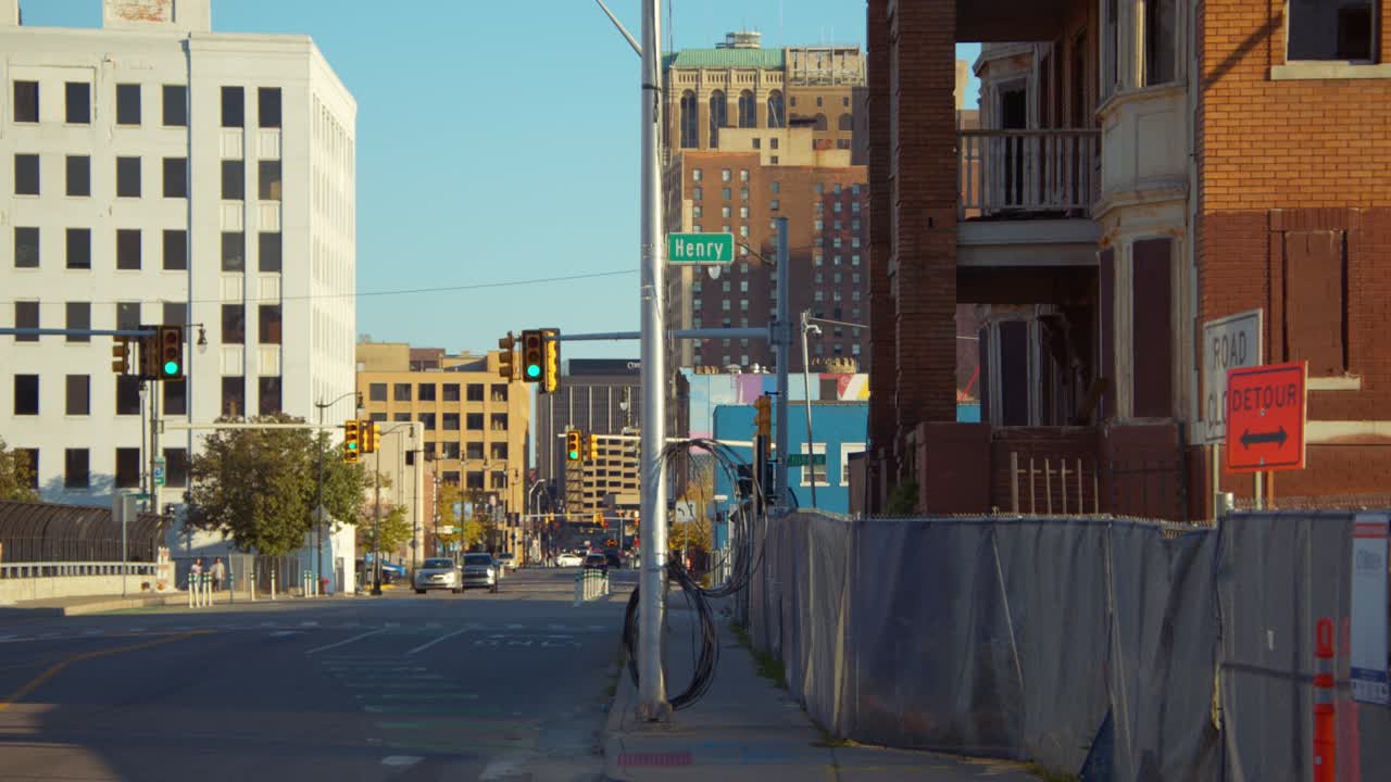 Detroit City Streets Urban Landscape and Traffic