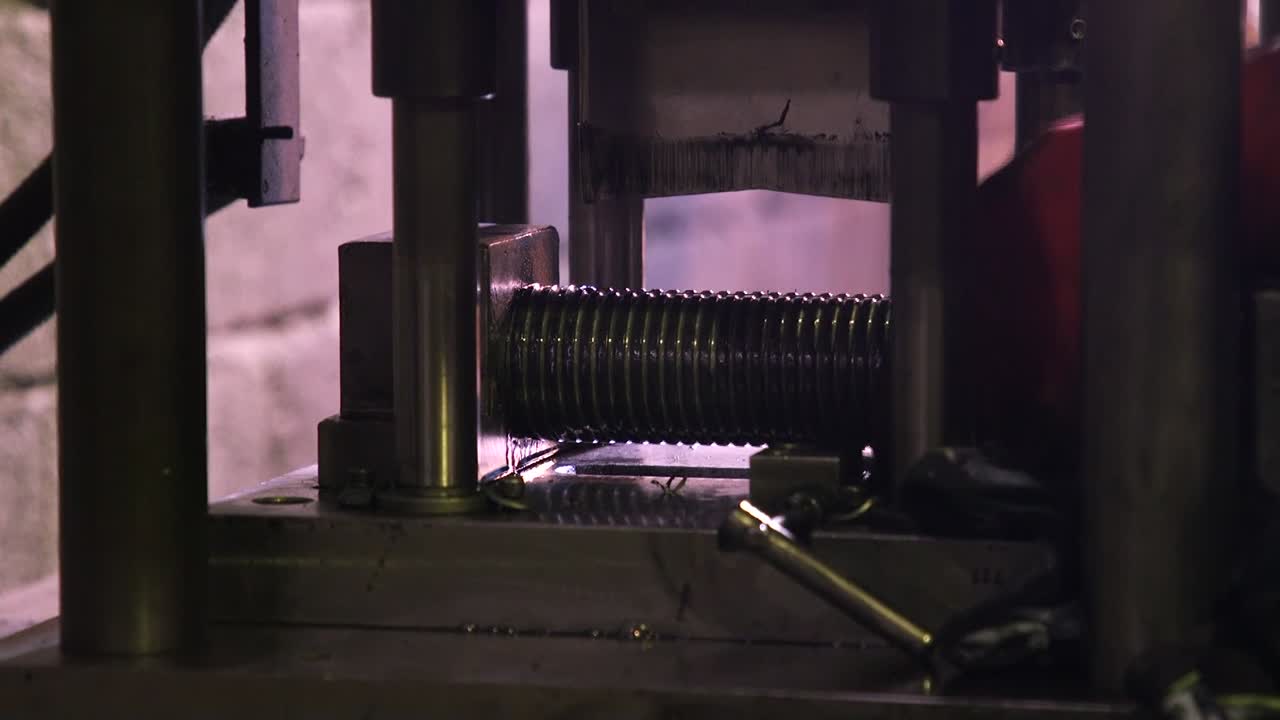 Pipe factory Iron welding