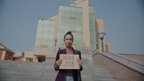 woman seeking job