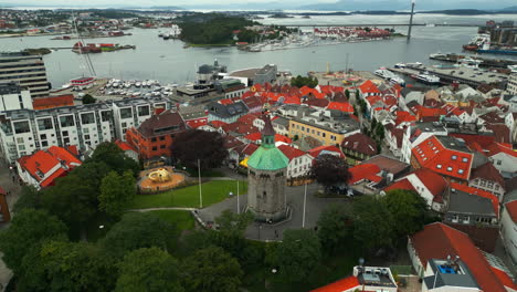 Aerial-orbit-around-iconic-Valberget-Utsiktspunkt-overlooking-Stavanger-harbor