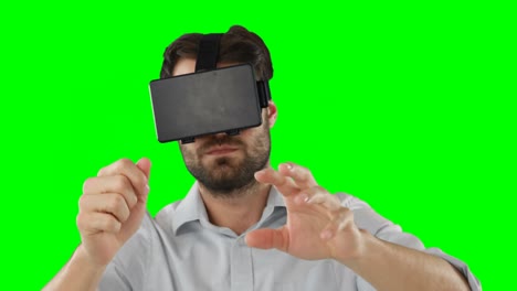 Mann-Mit-Virtual-Reality-Headset