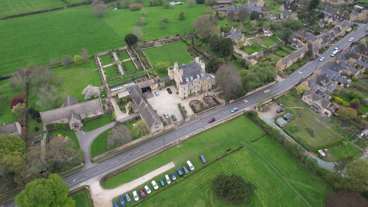 버튼 하우스 가든 , 코츠월드 영국