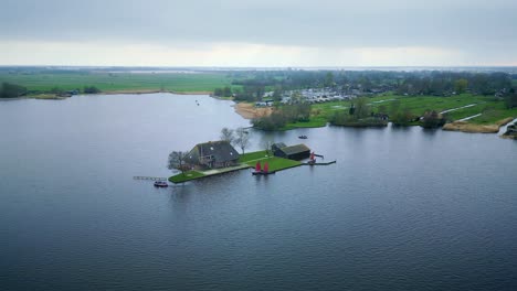 giethoorn village - venice of the netherlands