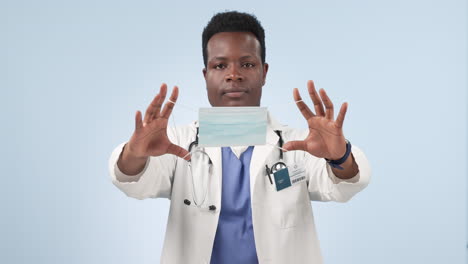 Face-mask,-doctor-and-black-man-with-thumbs-up