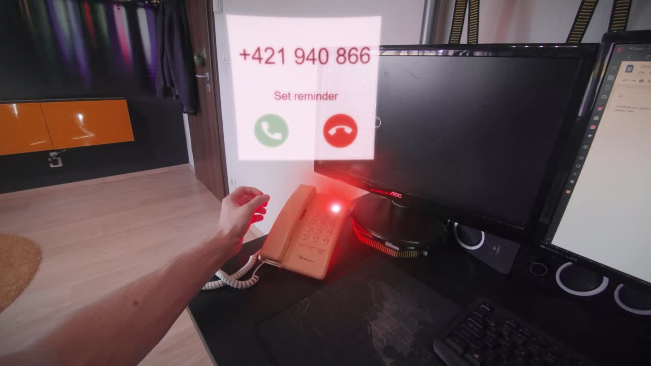 holograma flotante que recibe una llamada telefónica de un número desconocido en un teléfono retro de ciencia ficción