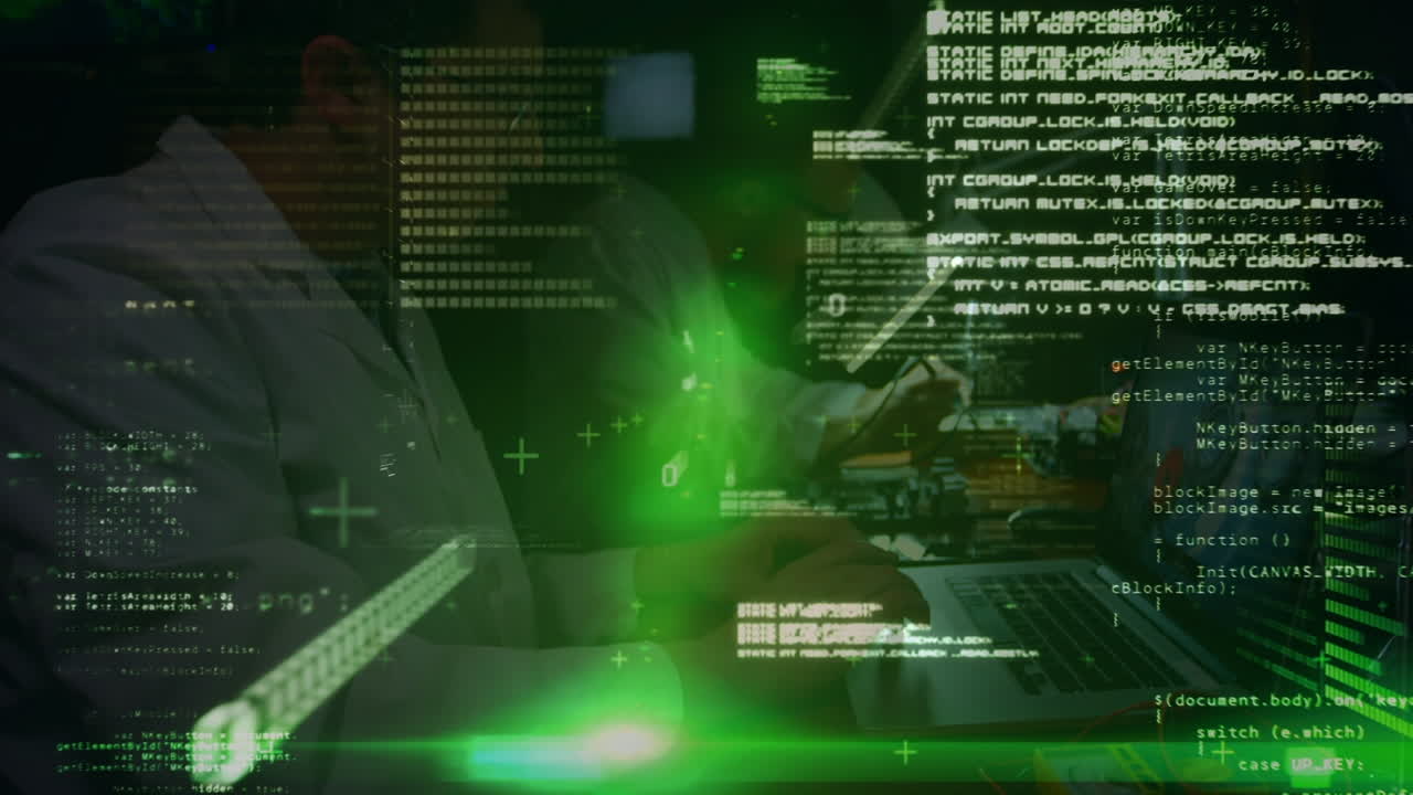 animación del procesamiento de datos sobre un ingeniero caucásico con una computadora portátil