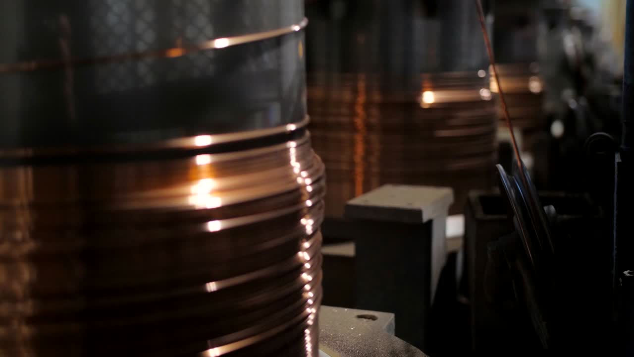 Plant for the production of electric cable. The drawing process of copper wire.