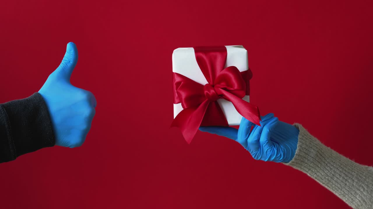 entrega de regalos higiene pandemia navidad 2021