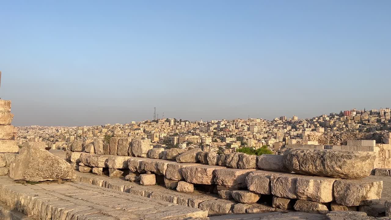 puerta principal de la ciudadela de amman - la gran entrada al pasado en la ciudadella de amman