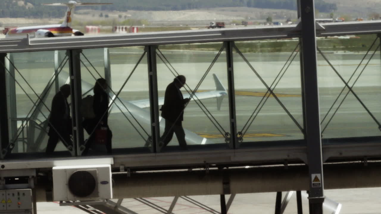 비행기에서 내리기3