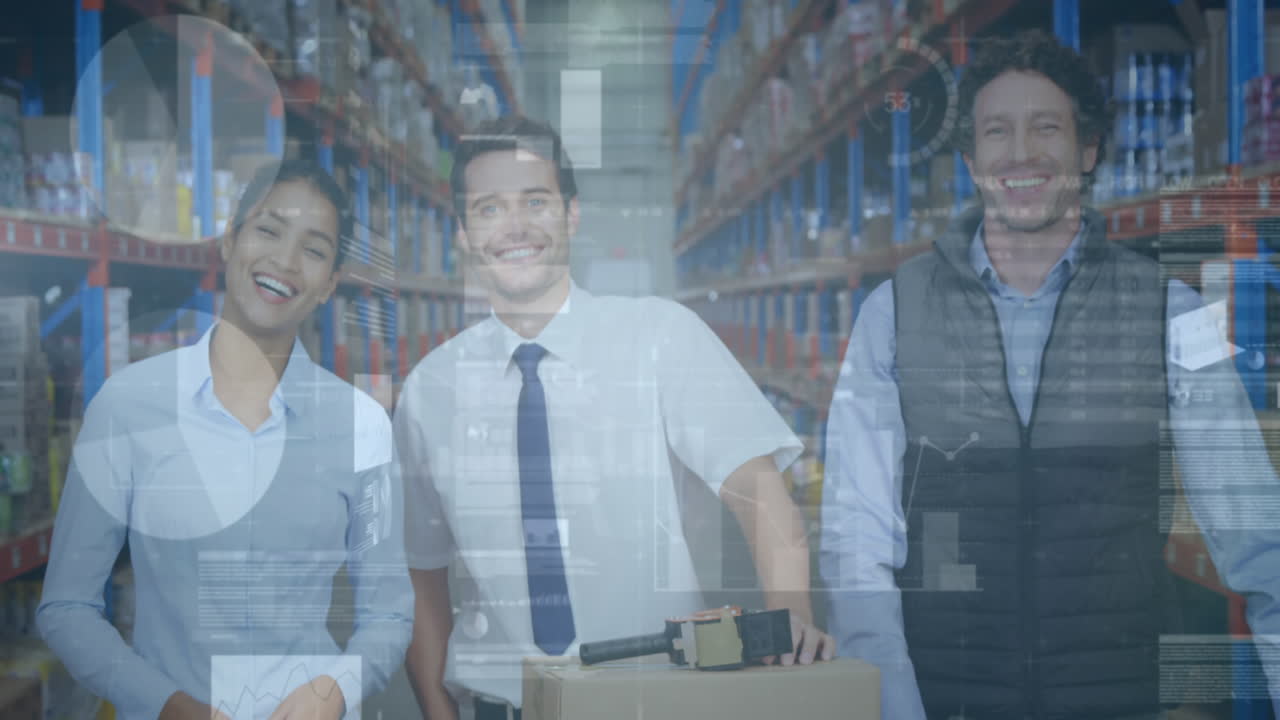 Animazione di elaborazione di dati statistici e finanziari su uomini e donne che lavorano in magazzino