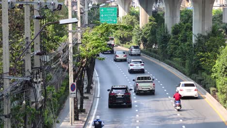 vehicles moving on a multi-lane urban highway