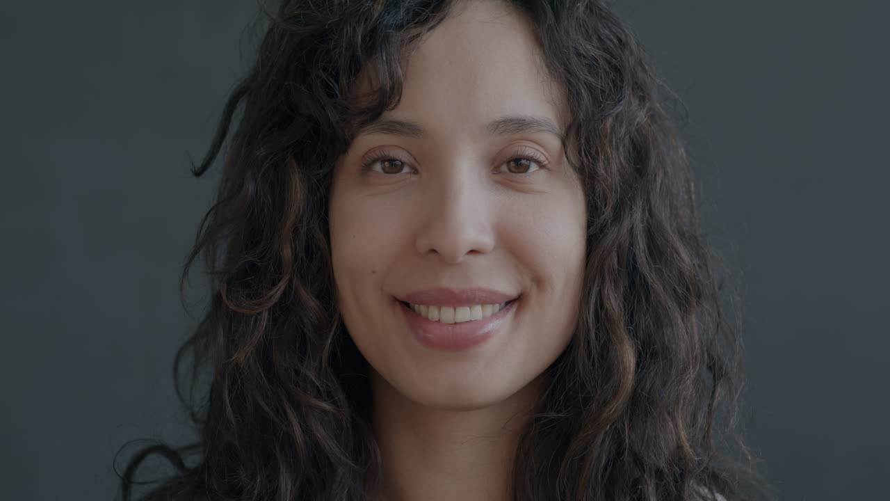 retrato de una mujer sonriente