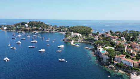 Low-Schwenk-Drohne-Aus-Der-Luft,-Cap-Ferrat,-Frankreich,-4K-Videos