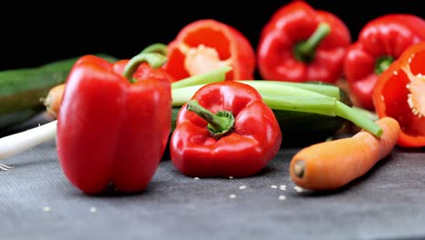 recogida de verduras frescas para su posterior procesamiento en el proceso de cocción