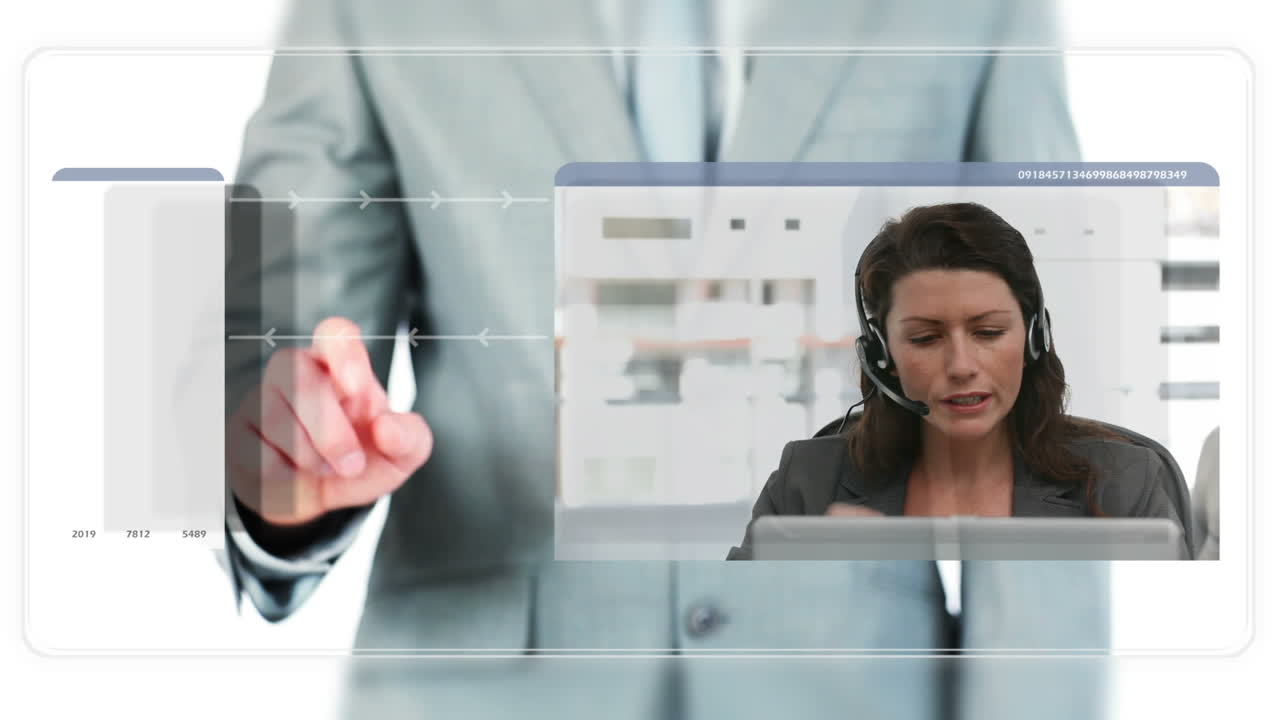 hombre de negocios arrastrando videos sobre la comunicación