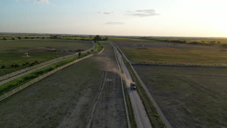 Granja-De-Bisontes-En-Europa-Vista-Desde-El-Aire.