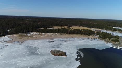 Drone-footage-of-beautiful-Finnish-nature-during-the-winter