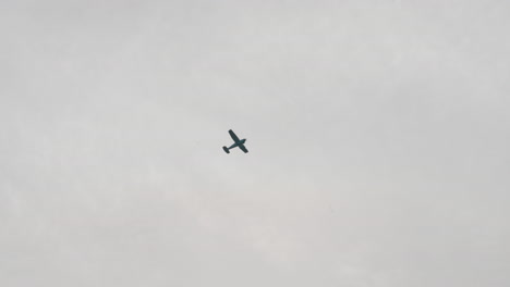 Plane-against-the-sky---Airplane-in-the-sky---low-angle-shot