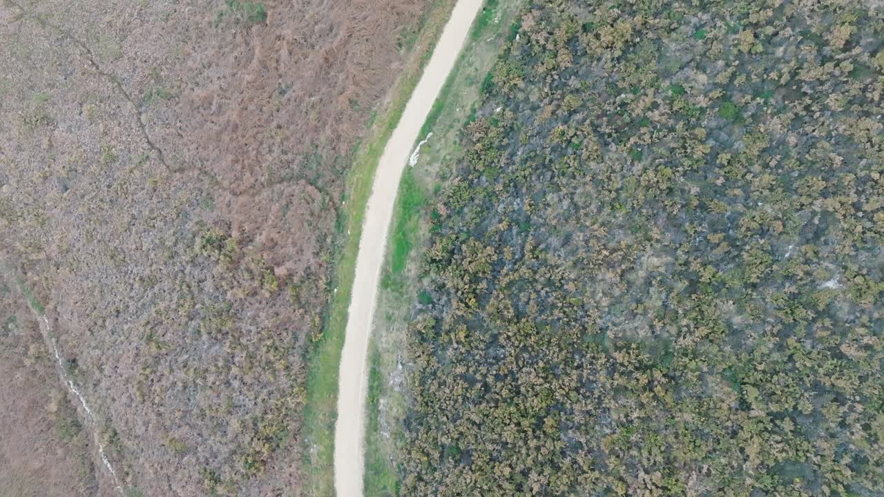 산 기 ?? 에 있는 경로의 상공 전망