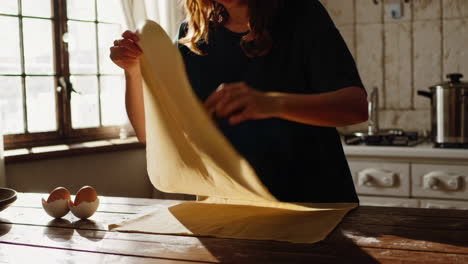 woman making homemade pasta