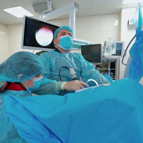 Teamwork in operating room during surgery