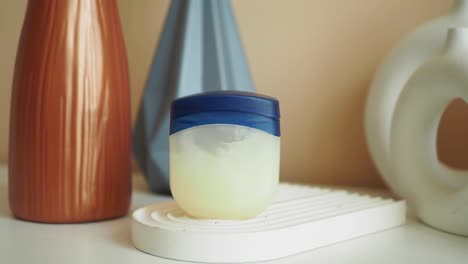 exhibición de crema para las manos