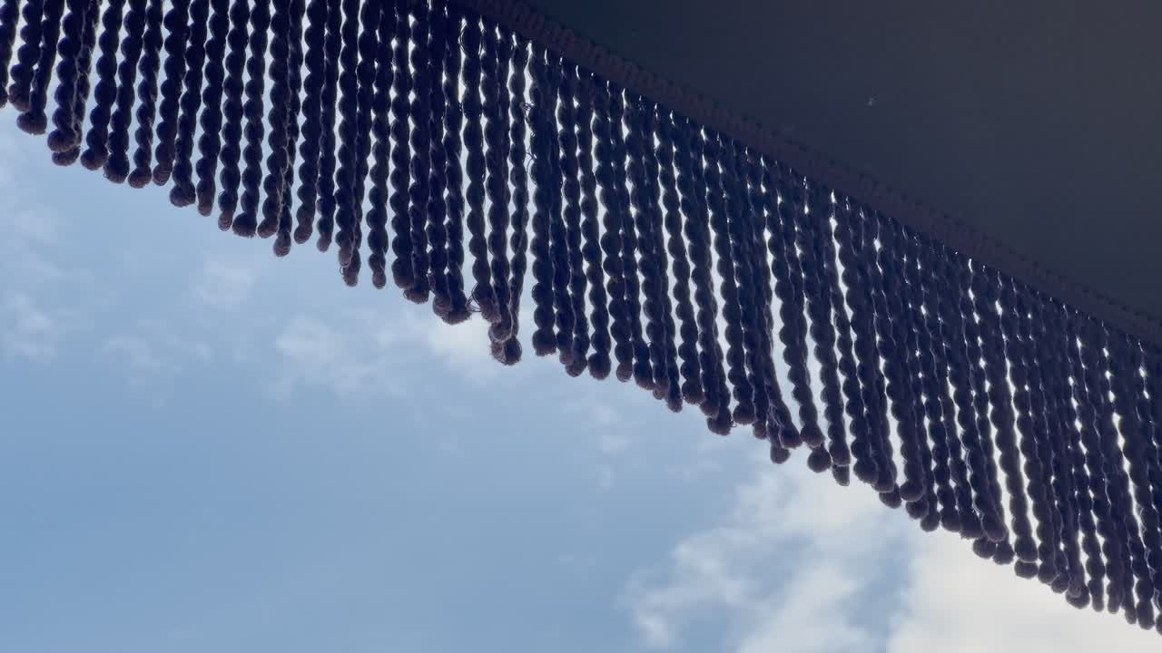 그리스 할키디키 반도의 청정 파란 발 해변