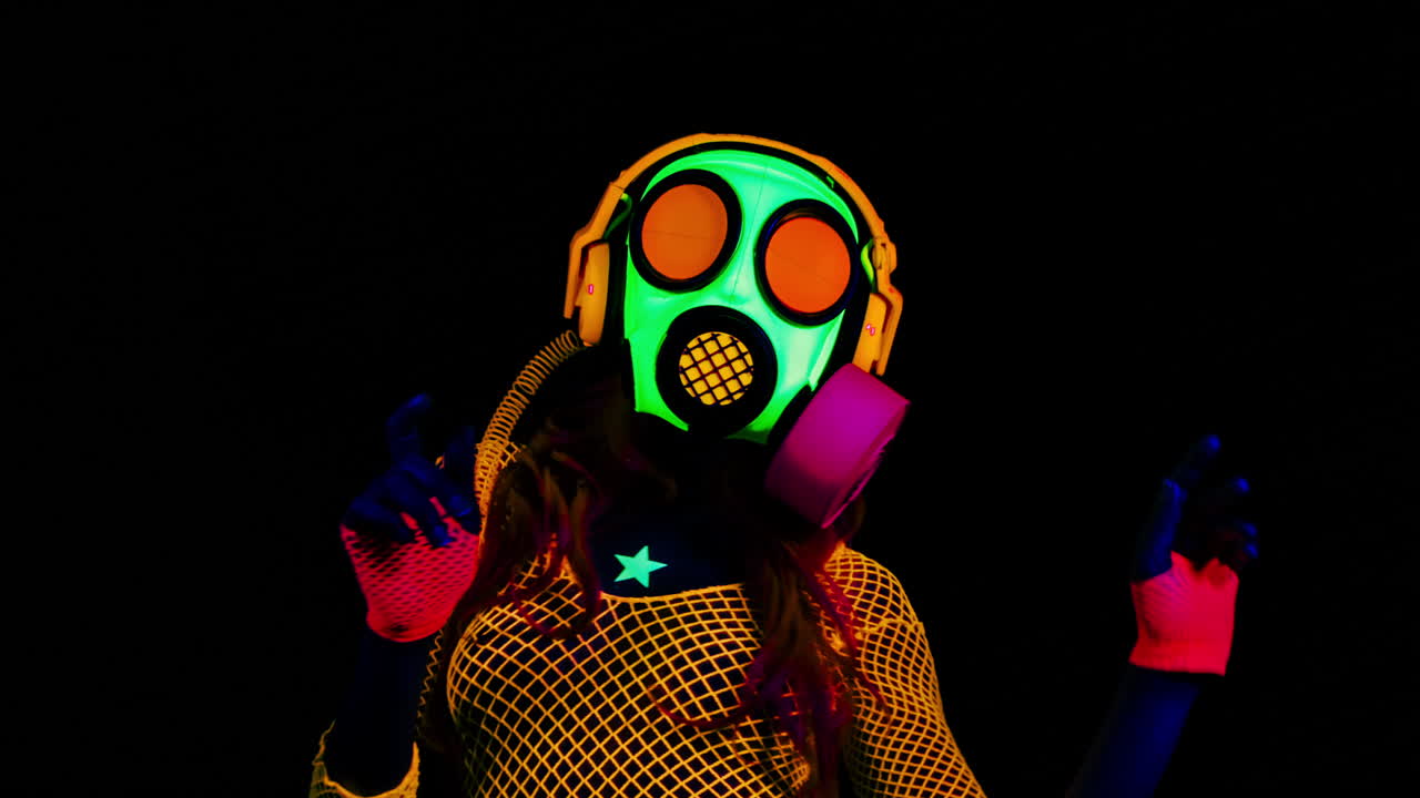 gas resplandor galina 4k 07