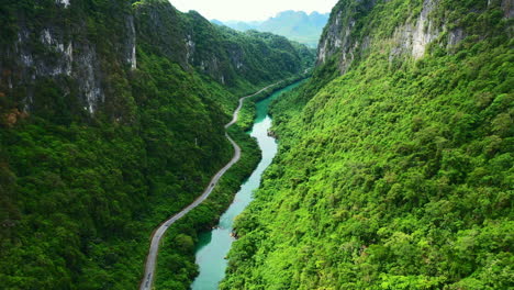 spectacular scenery of phong nha