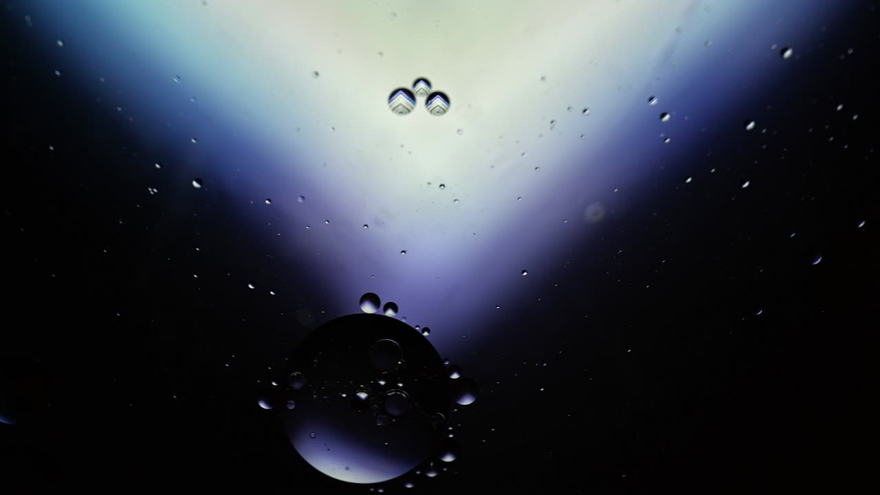 abstract colorido alimentos gotas de aceite burbujas y esferas que fluyen