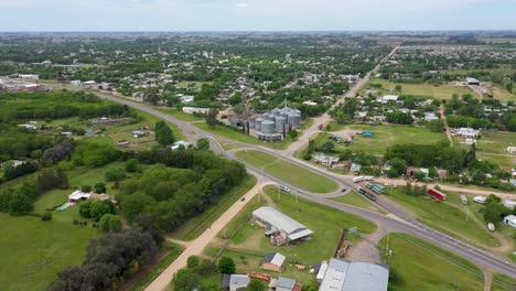 A-flight-over-the-neighbourhood-in-Saladillo,-Argentina